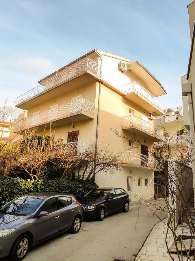 פודגורה Apartman Riva K מראה חיצוני תמונה
